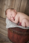 newborn-studio-posed-photography-clovis-9