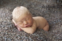 blonde-newborn-baby-photographer-1