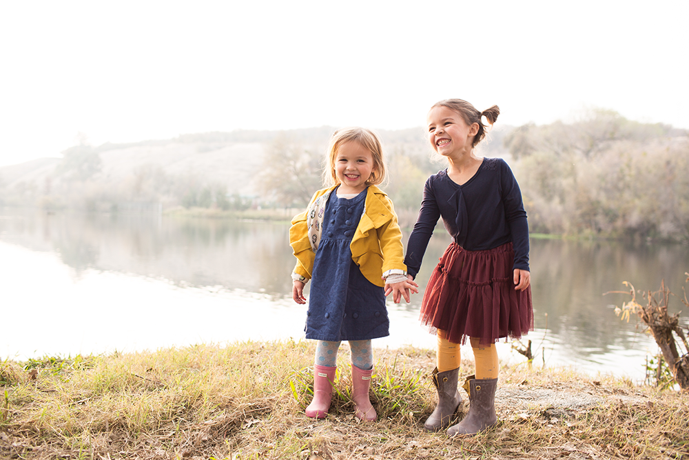 sisters-lake-outdoor-fall-1